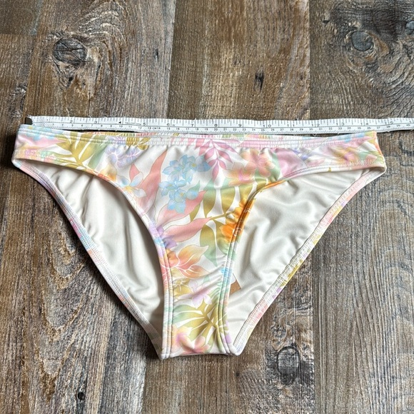 Billabong | Peaceful Palms Lowrider Bikini Bottoms - Picture 4 of 9